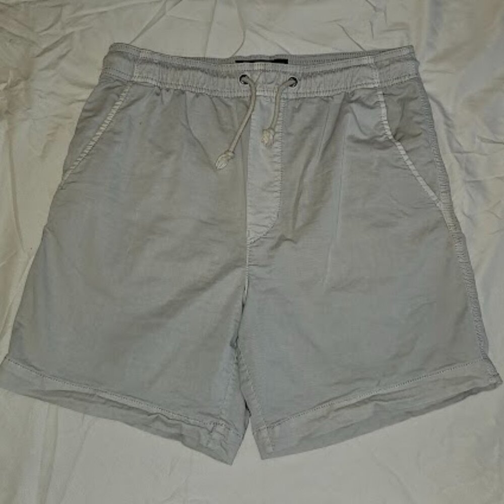 American Eagle Light Khaki Shorts – Size XS, Casual Fit